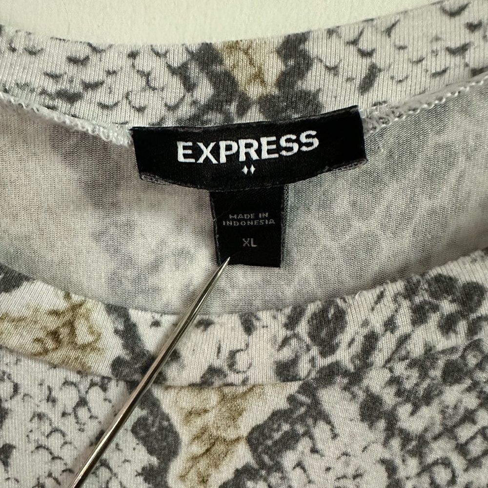 Express Gray Multi Snake Print Rayon T-Shirt Dres… - image 3